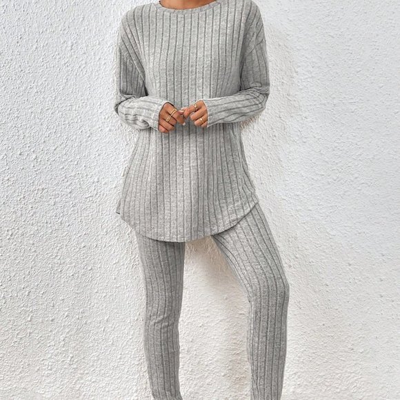 Lounge Set, Knit Tee & Leggings, Women's Comfy Sport Casual Set, lounge Wear - Picture 2 of 6